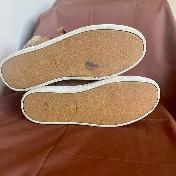 Ugg  Tan High-Top Sneakers rich tan , side zip, Ugg trim, women’s 7 - Picture 5 of 5